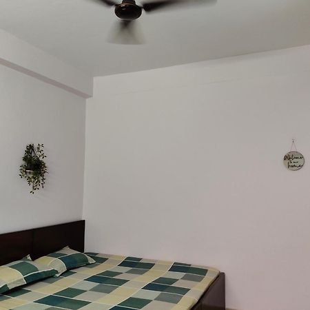 Sharda Homestay Ayodhya Exterior foto