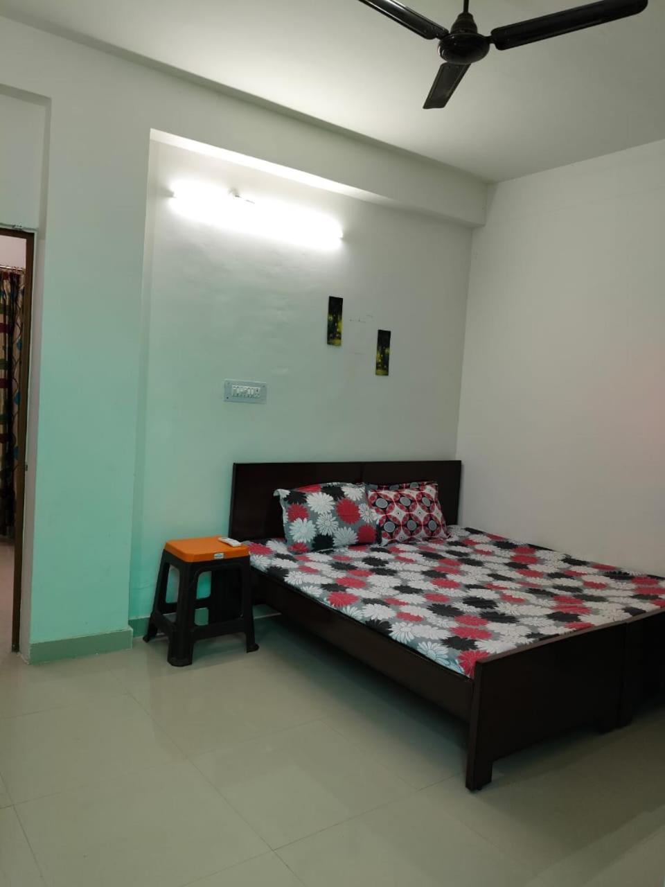Sharda Homestay Ayodhya Exterior foto